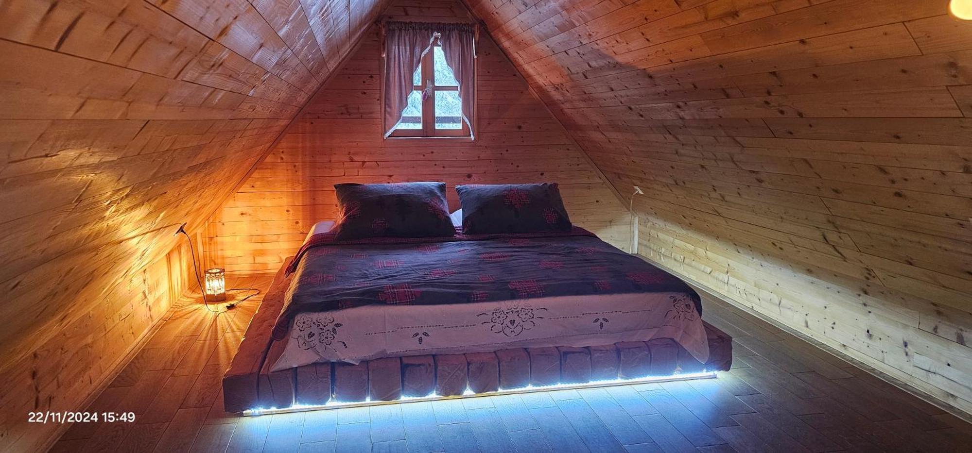 Vodenica Vrelo Chalets Vrelo Koreničko 外观 照片